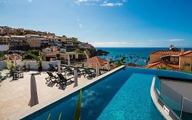 Pestana Fisherman Village